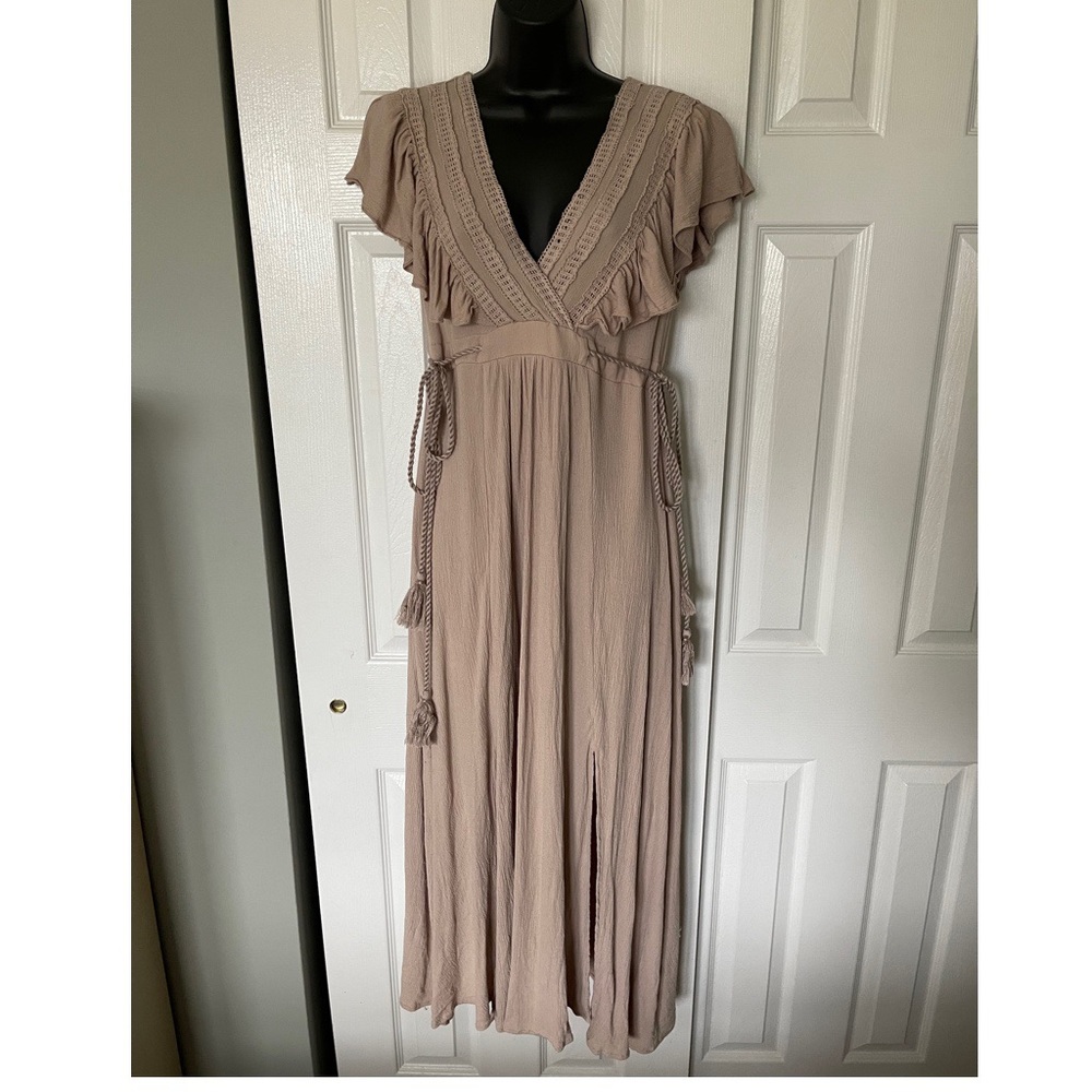 Baltic Born Jennifer Deep V Maxi, Sand, Size L